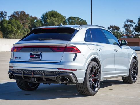 New 2026 Audi RS Q8 performance image 6