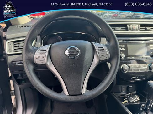 Used 2016 Nissan Rogue S image 19