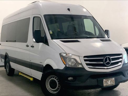 Used 2016 Mercedes-Benz Sprinter 2500 image 30