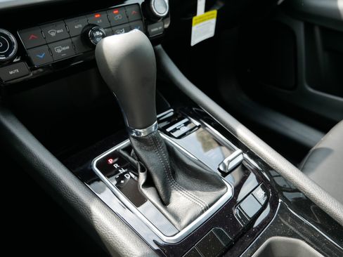 New 2026 Jeep Compass Limited AWD/4WD image 17