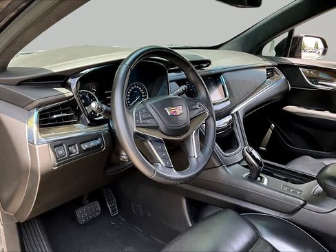 Used 2018 Cadillac XT5 Platinum AWD/4WD image 17