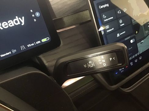 Used 2023 Rivian R1S Adventure Quad AWD/4WD image 38