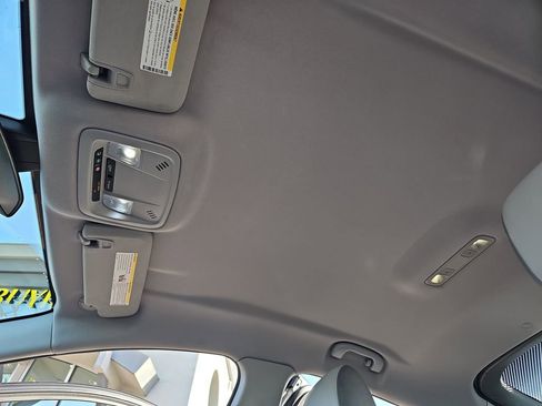 Used 2018 Chevrolet Volt LT w/ LT Driver Confidence Package image 28