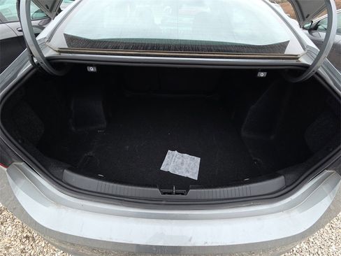 Used 2024 Chevrolet Malibu LT image 15