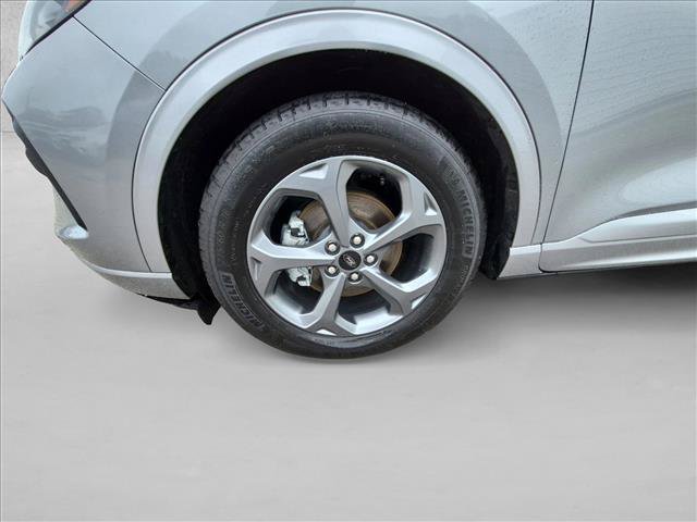 Used 2023 Ford Escape ST-Line FWD image 24