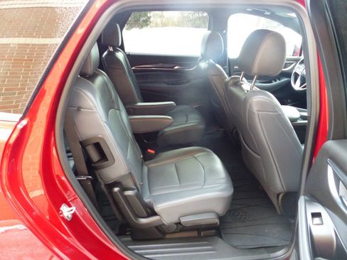 Used 2022 Buick Enclave Essence w/ Sport Touring Edition AWD/4WD image 37
