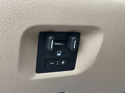 Used 2009 Chevrolet Silverado 1500 LTZ w/ LTZ Plus Package image 23