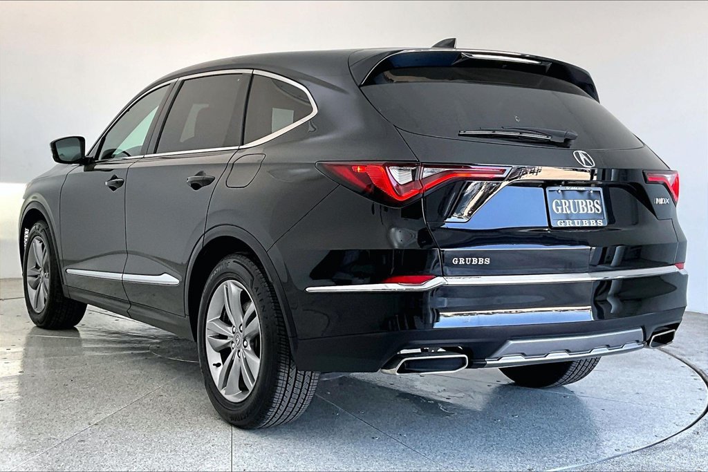 Used 2025 Acura MDX FWD image 15