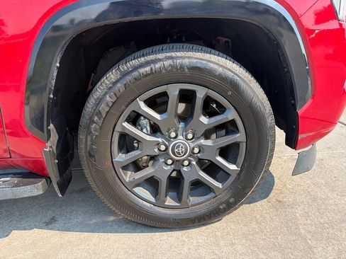 Used 2023 Toyota Sequoia Platinum AWD/4WD image 11