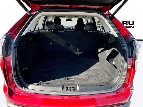 Used 2018 Ford Edge SEL w/ Equipment Group 201A image 31