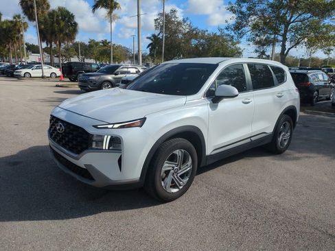 Used 2021 Hyundai Santa Fe SE image 10