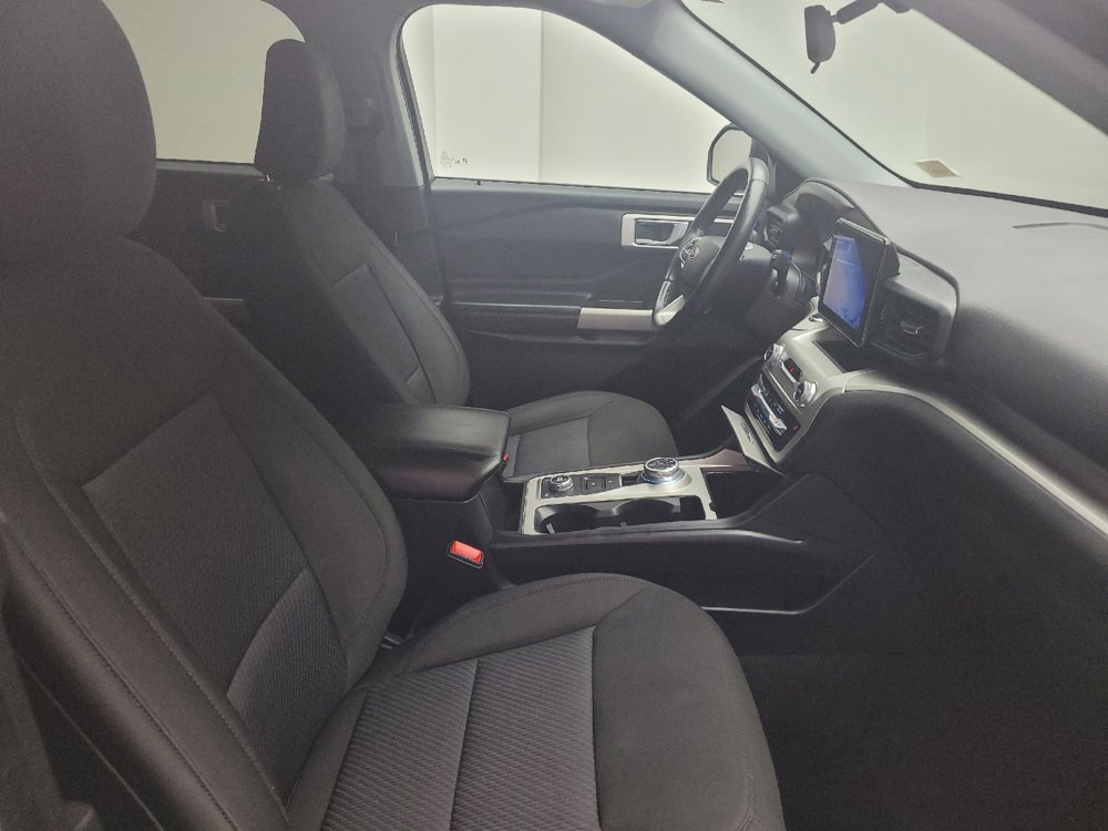 Used 2022 Ford Explorer XLT AWD/4WD image 21