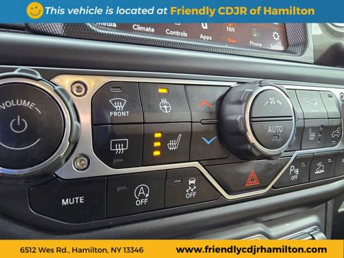 Used 2022 Jeep Gladiator Overland w/ Cold Weather Group image 29