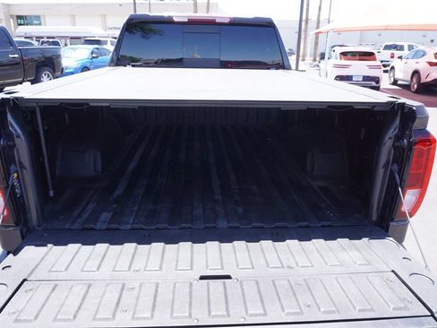 Used 2022 GMC Sierra 1500 Elevation w/ Elevation Premium Package AWD/4WD image 9