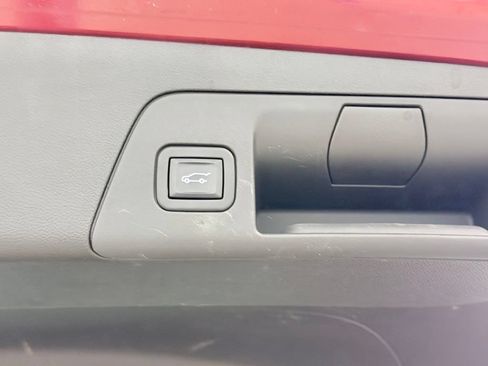 Used 2022 Buick Envision Preferred FWD image 32