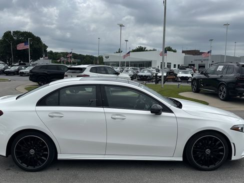 Used 2022 Mercedes-Benz A 220 4MATIC image 11