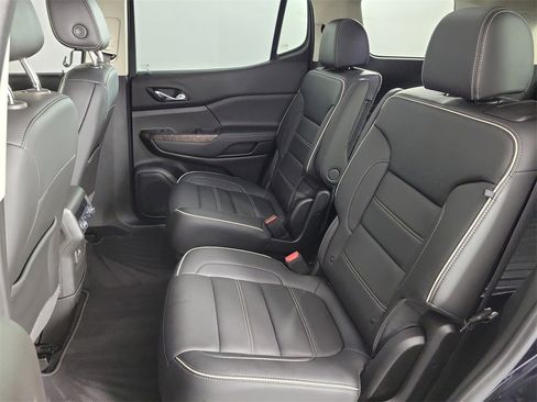 Used 2022 GMC Acadia Denali w/ Denali Ultimate Package image 10