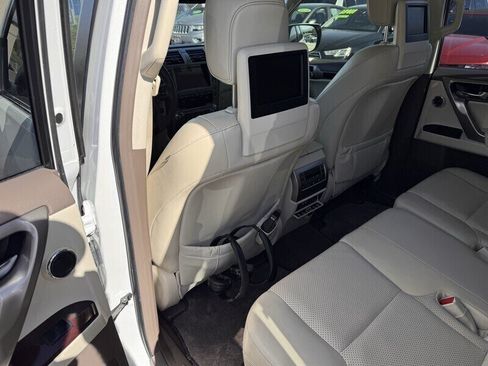 Used 2014 Lexus GX 460 Luxury AWD/4WD image 29