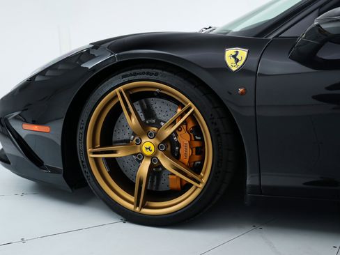 Certified 2015 Ferrari 458 Speciale Coupe RWD image 16