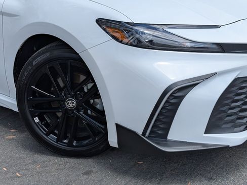 Used 2026 Toyota Camry SE FWD image 10