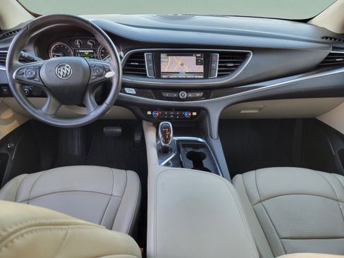Used 2019 Buick Enclave Essence AWD/4WD image 7
