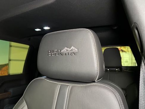 Used 2022 Chevrolet Silverado 3500 High Country w/ Z71 Off-Road Package image 30