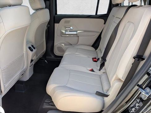 New 2026 Mercedes-Benz GLB 250 4MATIC image 16