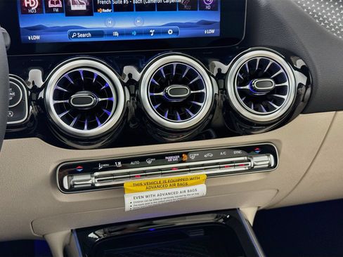 New 2026 Mercedes-Benz GLA 250 image 16