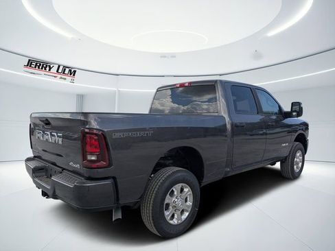 New 2026 RAM 2500 Big Horn AWD/4WD image 3