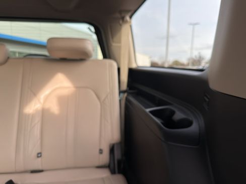 Used 2024 Ford Expedition Max Platinum image 38