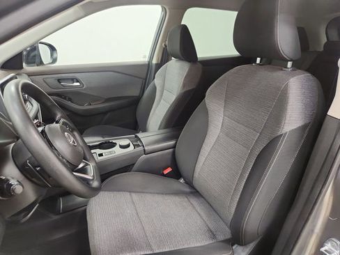 Used 2023 Nissan Rogue SV image 14