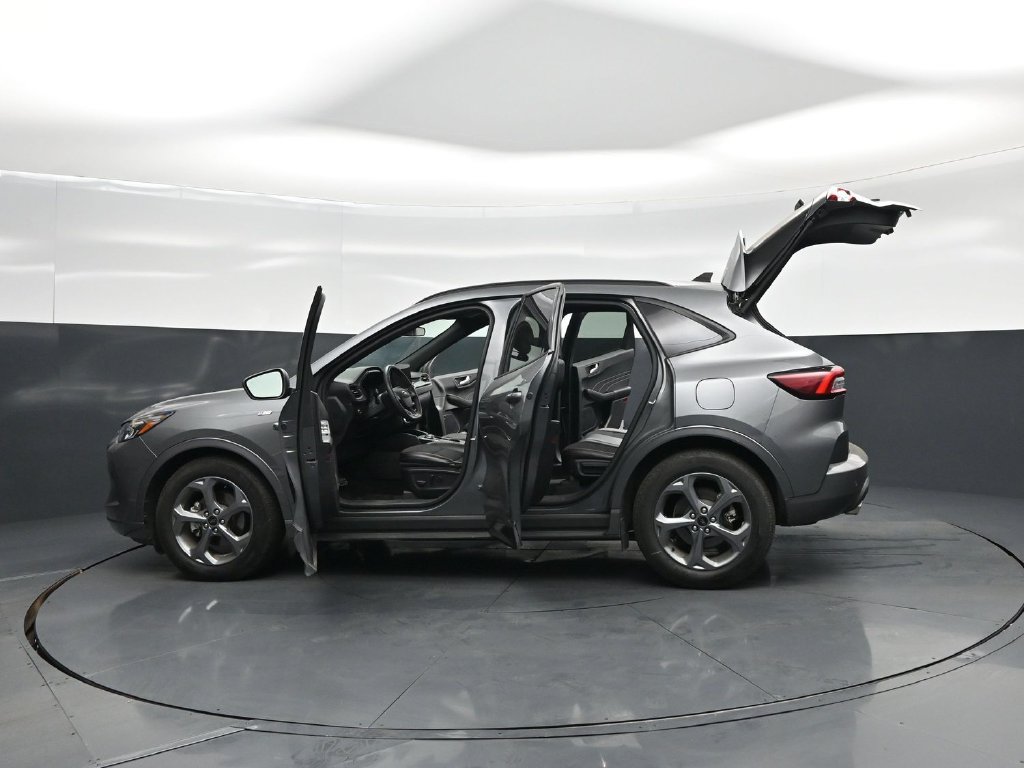 Certified 2023 Ford Escape ST-Line w/ Tech Pack #1 FWD image 37