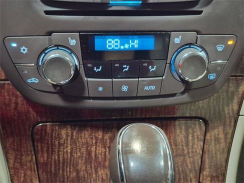 Certified 2013 Buick Regal Premium image 18