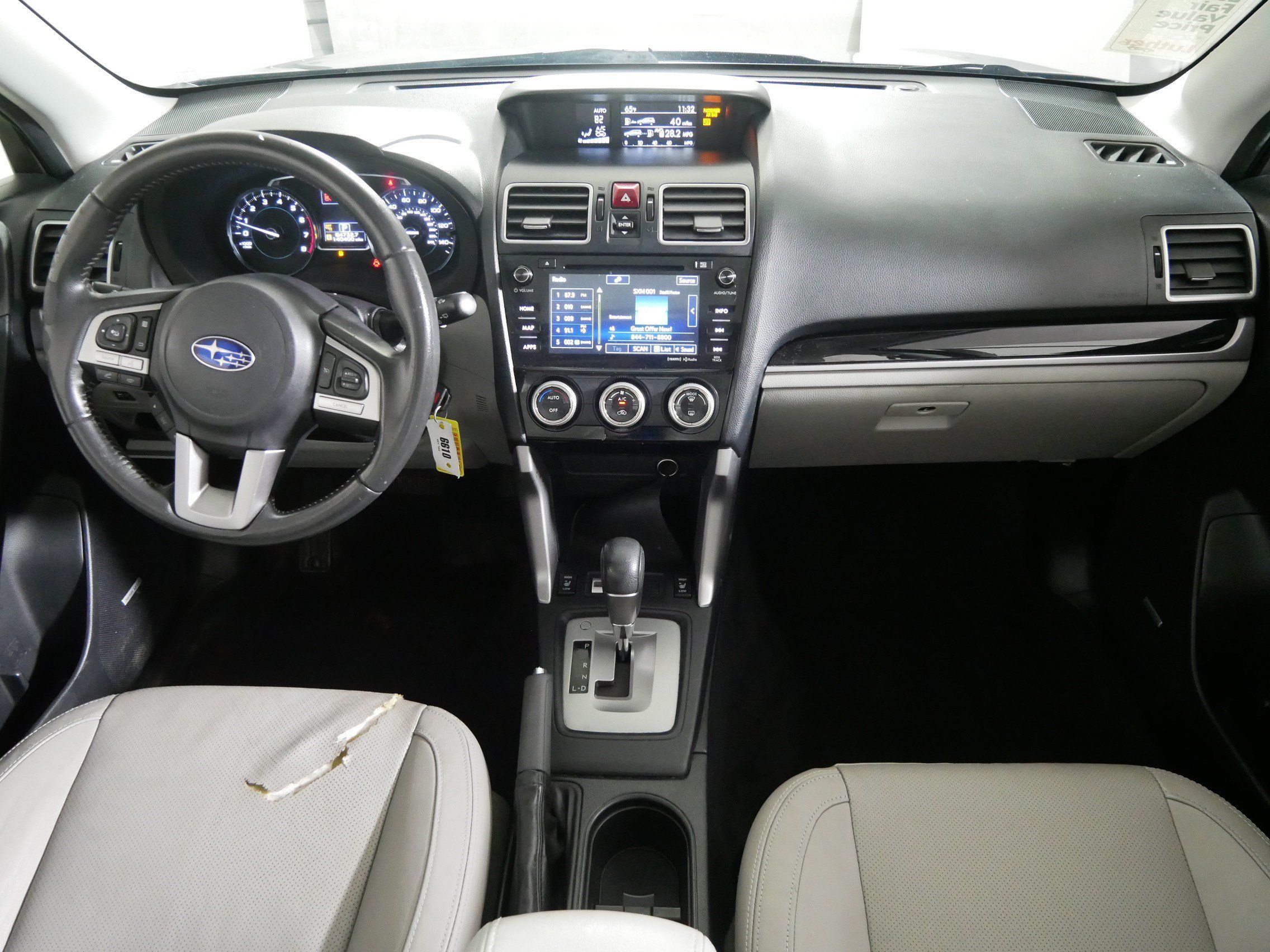Used 2017 Subaru Forester 2.5i Limited AWD/4WD image 10