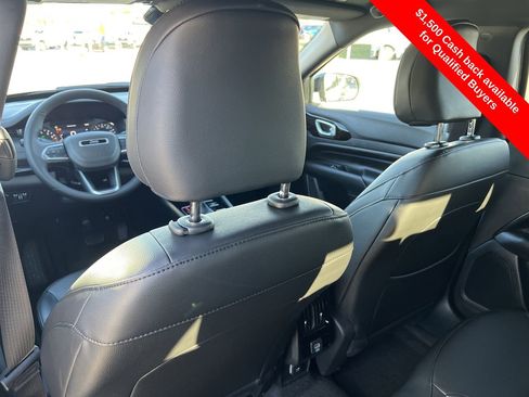 New 2026 Jeep Compass Latitude image 18