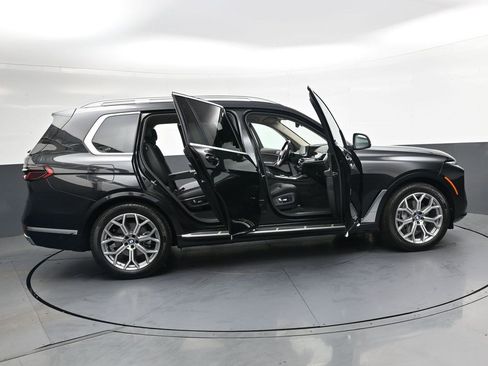 Used 2026 BMW X7 xDrive40i AWD/4WD image 38