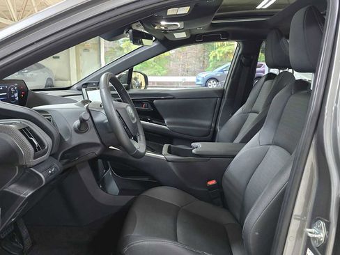 Used 2024 Mercedes-Benz Sprinter 2500 image 54