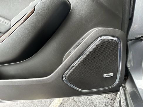 Used 2018 Chevrolet Tahoe LT image 25