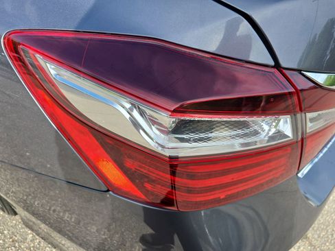 Used 2016 Honda Accord EX image 32