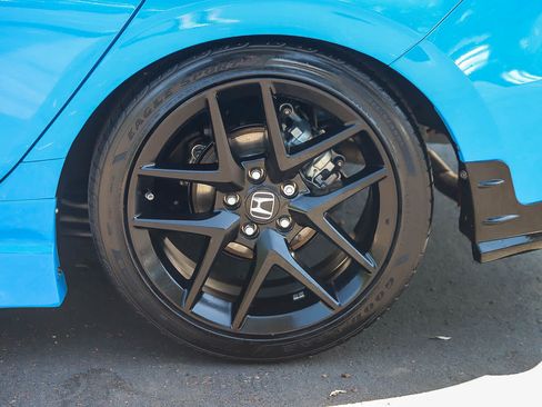 Used 2024 Honda Civic Sport image 11