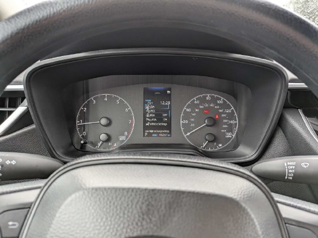 Used 2024 Toyota Corolla LE FWD image 25