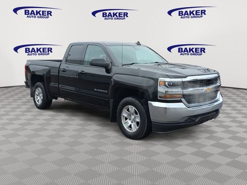 Used 2016 Chevrolet Silverado 1500 LT w/ Trailering Package image 3