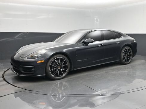 Used 2023 Porsche Panamera Platinum Edition RWD image 9
