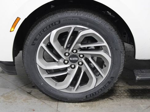 New 2026 Lincoln Navigator Reserve AWD/4WD image 21
