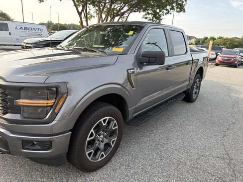 Used 2024 Ford F150 STX AWD/4WD image 5