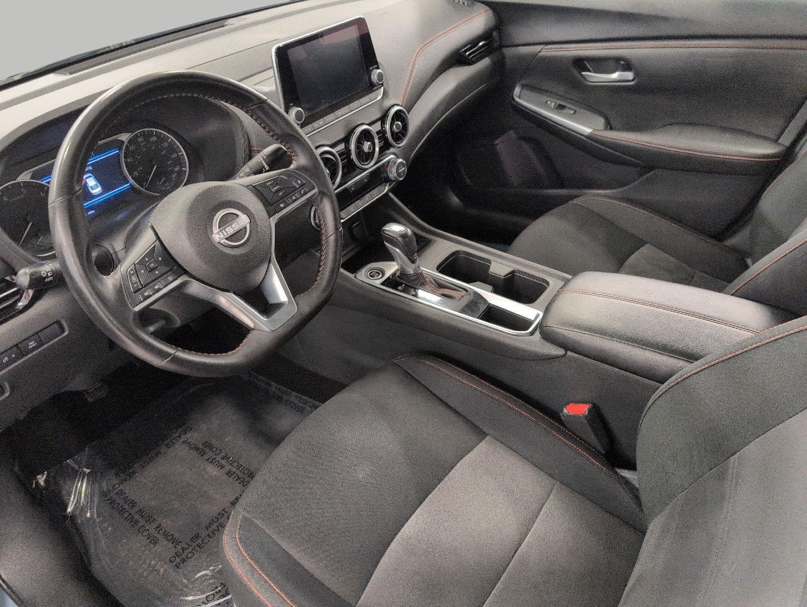 Used 2025 Nissan Sentra SR FWD image 9