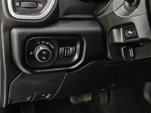 Used 2024 RAM 2500 Laramie AWD/4WD image 20