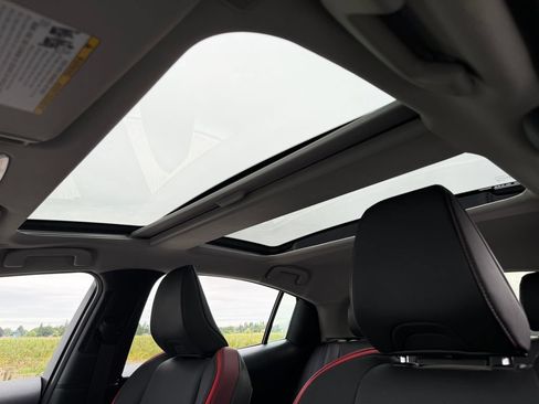 Certified 2024 Toyota Prius Prime Premium w/ Advanced Technology Package FWD image 21