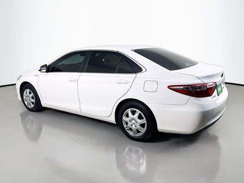 Used 2016 Toyota Camry LE image 7