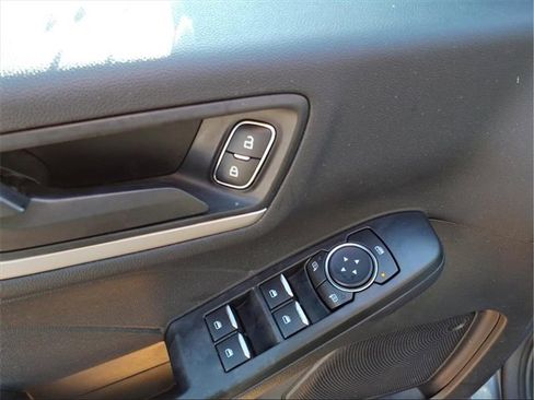 Used 2022 Ford Escape SE w/ Convenience Package image 12